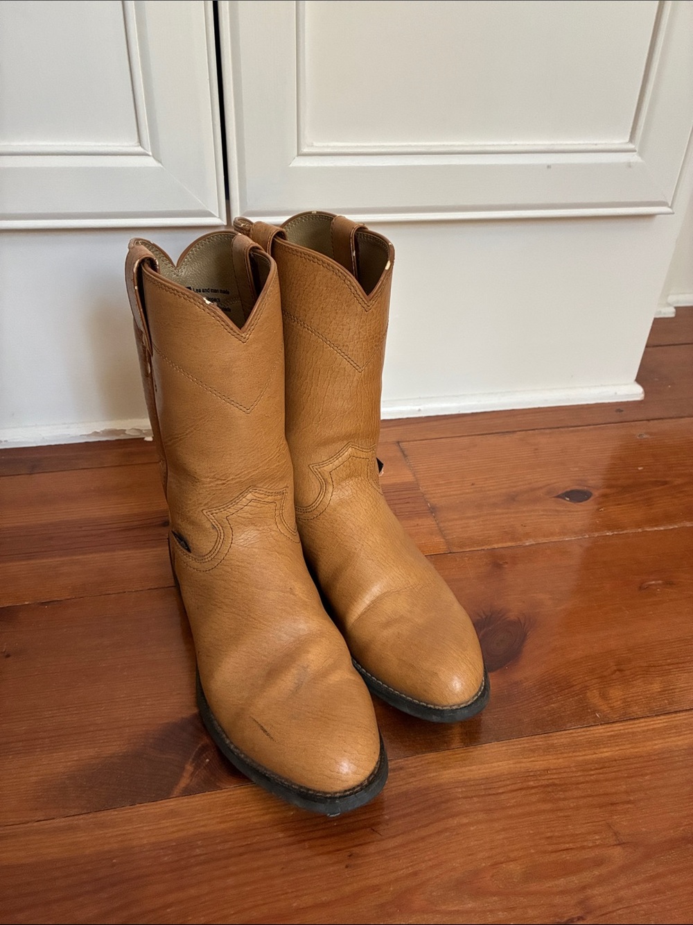 Vintage Justin Boots Tan Leather Western Cowboy Boots
